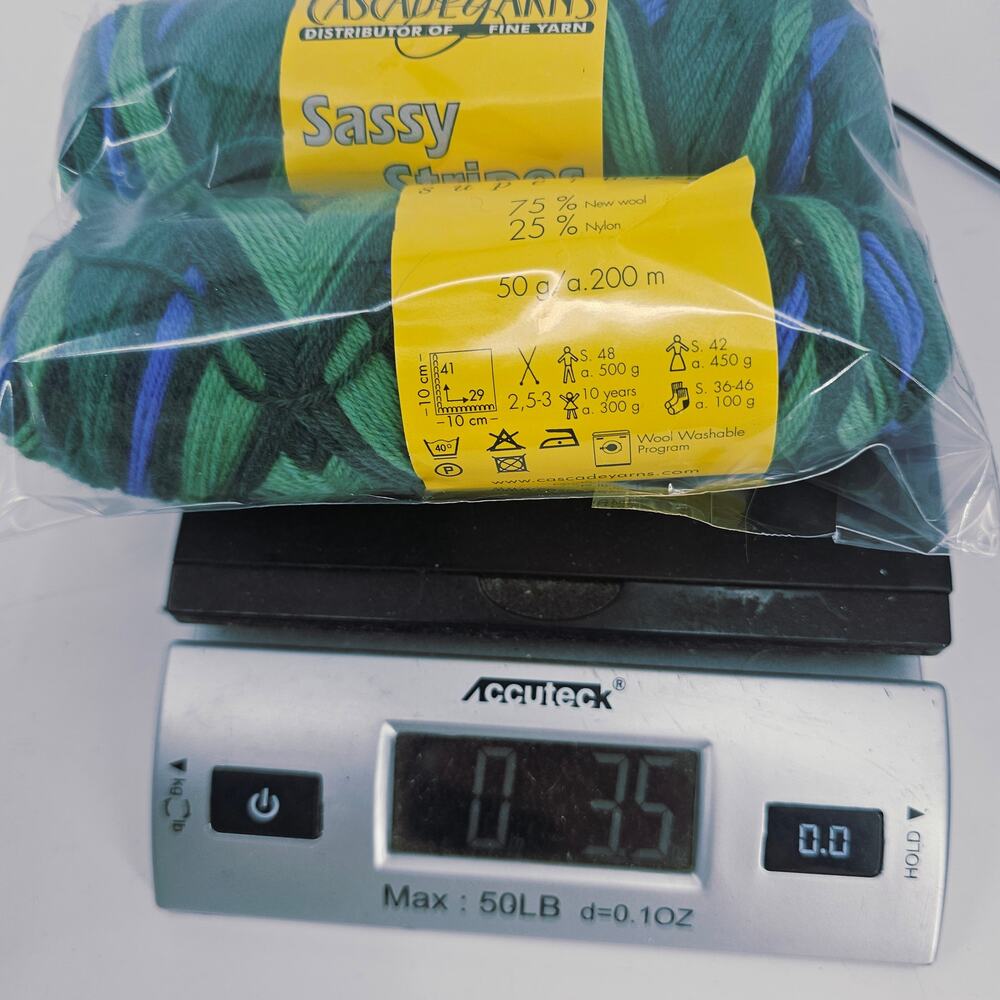 2 Cascade Yarns Sassy Stripes self-striping sock yarn green blue 713 Merino Wool - Picture 4 of 4